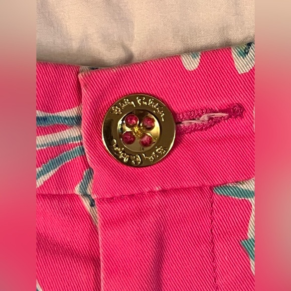 Lilly Pulitzer RAZ BERRY LOBSTERS IN LOVE Buttercup Shorts Size 6 EUC‎ I23 - Picture 4 of 10